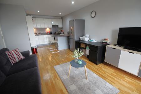 2 bedroom Apartment to let in 6 South Street, Bury, BL9