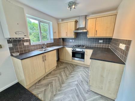 2 bedroom Apartment to let in Broadoaks, Bury, BL9