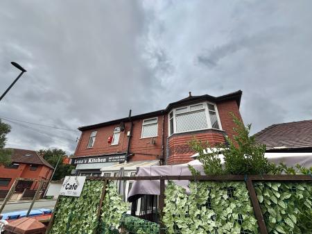 Dale Road, Middleton, M24
