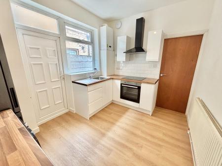 1 bedroom Flat to let in High Peak Street, Manchester, M40