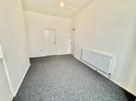 1 bedroom Flat to let in High Peak Street, Manchester, M40