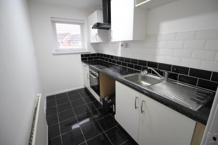 1 bedroom Apartment to let in Andover Avenue, Middleton, M24