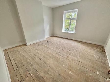 2 bedroom Terraced House to let in Snowden Street, Oldham, OL8