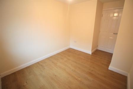 2 bedroom Flat to let in Walmersley Road, Bury, BL9