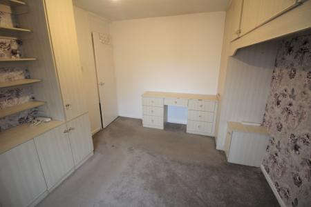 2 bedroom Flat for sale in Glebe Street, Oldham, OL9