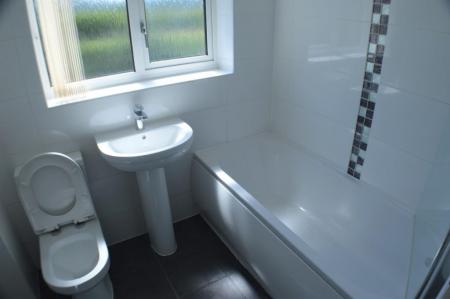 2 bedroom Terraced House for sale in Medway, Oldham, OL8
