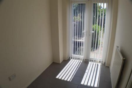 2 bedroom Terraced House for sale in Medway, Oldham, OL8