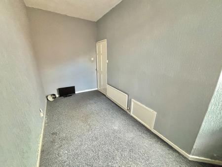 2 bedroom Terraced House to let in Old Road, Failsworth, M35