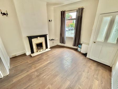 2 bedroom Terraced House to let in Old Road, Failsworth, M35