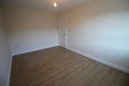2 bedroom Flat to let in Walmersley Road, Bury, BL9