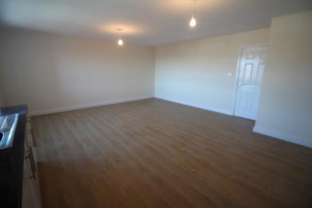 2 bedroom Flat to let in Walmersley Road, Bury, BL9