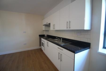 2 bedroom Flat to let in Walmersley Road, Bury, BL9