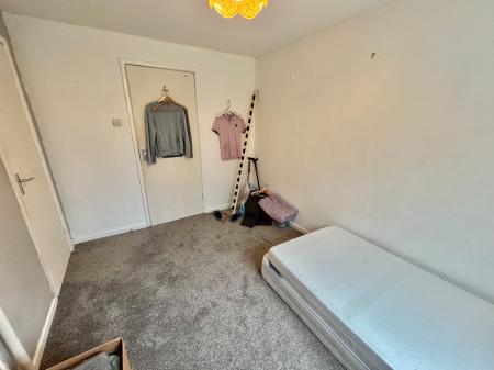 3 bedroom Semi-detached house for sale in Belmont Avenue, Oldham, OL4