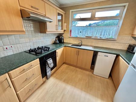 3 bedroom Semi-detached house for sale in Belmont Avenue, Oldham, OL4