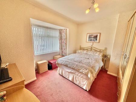 3 bedroom Terraced House for sale in Spring Lane, Lees, OL4