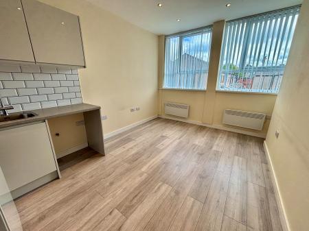 1 bedroom Flat to let in 115 Spotland Road, Rochdale, OL12