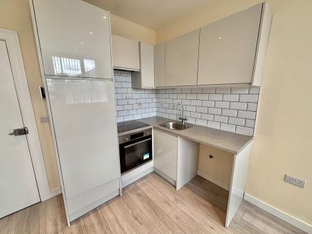 1 bedroom Flat to let in 115 Spotland Road, Rochdale, OL12