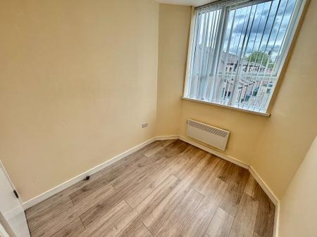 1 bedroom Flat to let in 115 Spotland Road, Rochdale, OL12