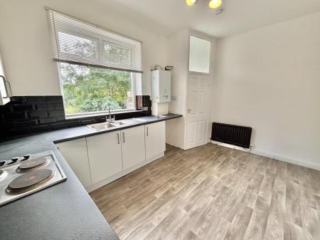 2 bedroom Terraced House to let in Mortimer Street, Oldham, OL1