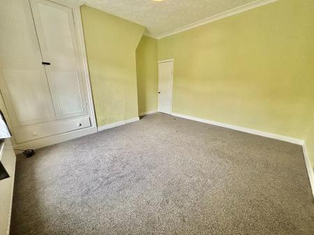 2 bedroom Terraced House to let in Mortimer Street, Oldham, OL1
