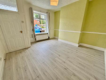 2 bedroom Terraced House to let in Mortimer Street, Oldham, OL1