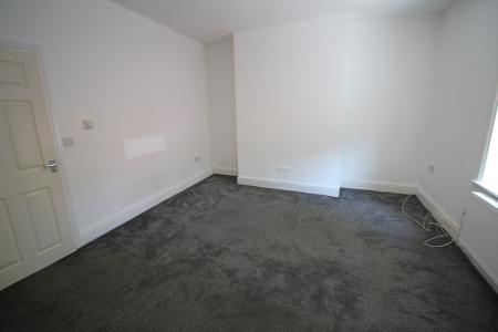 2 bedroom Terraced House to let in Millar Barn Lane, Waterfoot, BB4