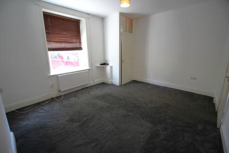2 bedroom Terraced House to let in Millar Barn Lane, Waterfoot, BB4