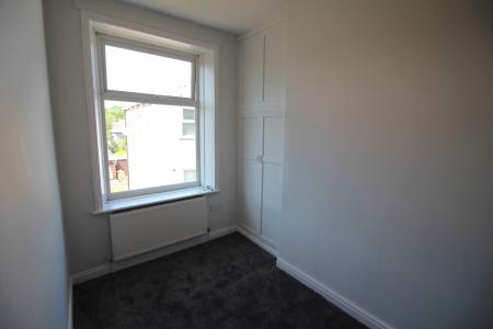 2 bedroom Terraced House to let in Millar Barn Lane, Waterfoot, BB4