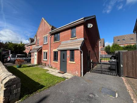 Mosley Avenue, Bury, BL9