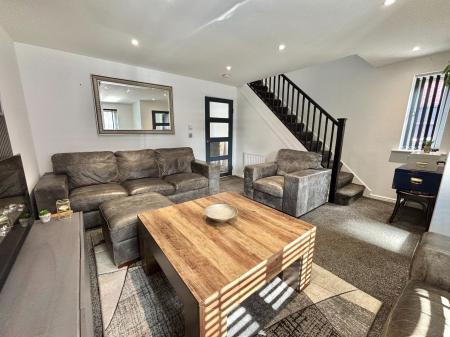 3 bedroom Semi-detached house to let in Mosley Avenue, Bury, BL9