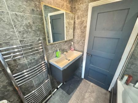 3 bedroom Semi-detached house to let in Mosley Avenue, Bury, BL9