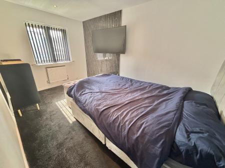 3 bedroom Semi-detached house to let in Mosley Avenue, Bury, BL9