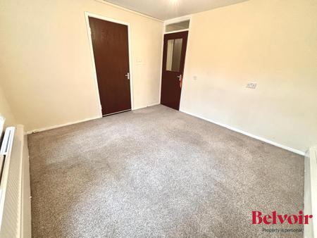 1 bedroom Flat to let in Milne Street, Chadderton, OL9