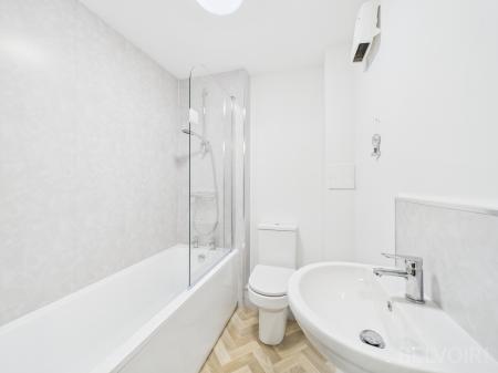 1 bedroom Flat to let in Forum Court, Bury St Edmunds, IP32