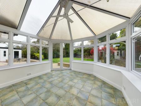 4 bedroom Detached bungalow to let in Hardwick Lane, Bury St Edmunds, IP33