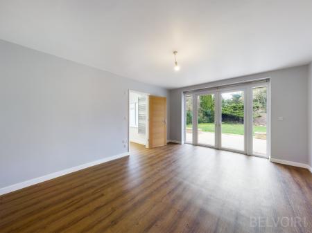 4 bedroom Detached bungalow to let in Hardwick Lane, Bury St Edmunds, IP33
