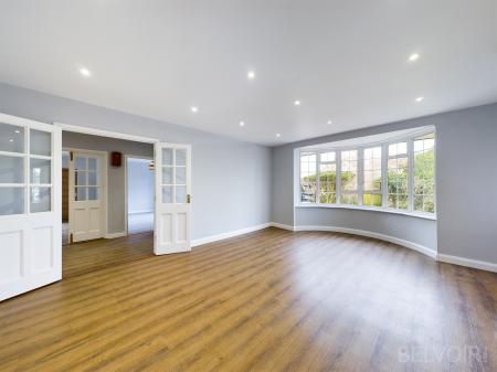 4 bedroom Detached bungalow to let in Hardwick Lane, Bury St Edmunds, IP33