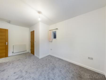 4 bedroom Detached bungalow to let in Hardwick Lane, Bury St Edmunds, IP33