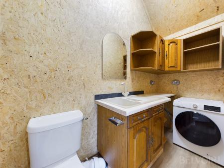 4 bedroom Detached bungalow to let in Hardwick Lane, Bury St Edmunds, IP33