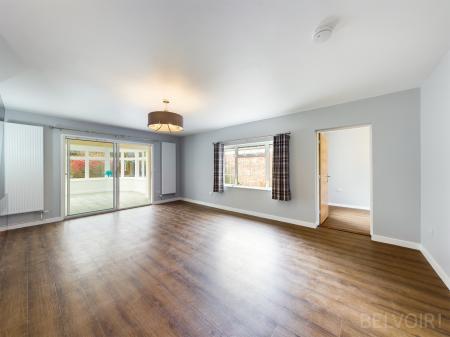 4 bedroom Detached bungalow to let in Hardwick Lane, Bury St Edmunds, IP33