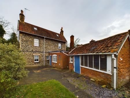 2 bedroom Terraced House to let in Maynewater Lane, Bury St Edmunds, IP33