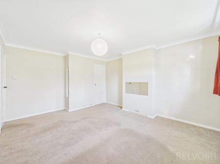 2 bedroom Maisonette for sale in Derwent Road, Bury St Edmunds, IP32