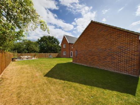 4 bedroom Detached house for sale in Red Admiral Heights, Thurston, IP31