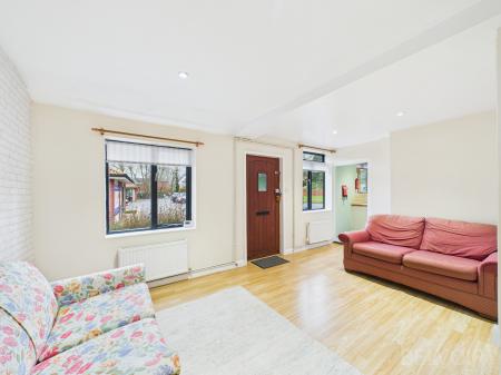 2 bedroom Terraced House to let in Bury Road, Stowmarket, IP14