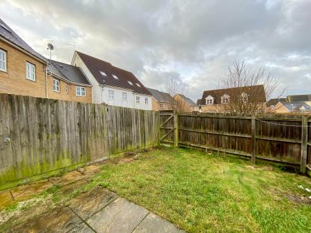 4 bedroom Terraced House to let in Bloomsfield Road, Haverhill - Suffolk, CB9