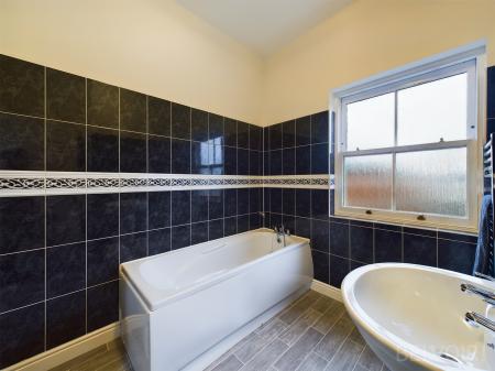 5 bedroom Town house for sale in Bonny Crescent, Ipswich, IP3