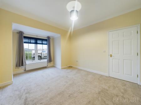 5 bedroom Town house for sale in Bonny Crescent, Ipswich, IP3