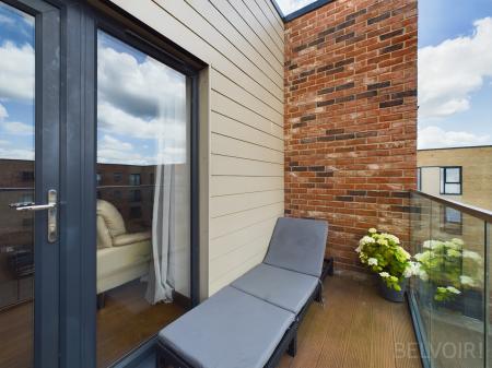 2 bedroom Flat for sale in Harland Court, Bury St Edmunds, IP32