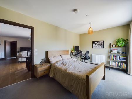 2 bedroom Flat for sale in Harland Court, Bury St Edmunds, IP32