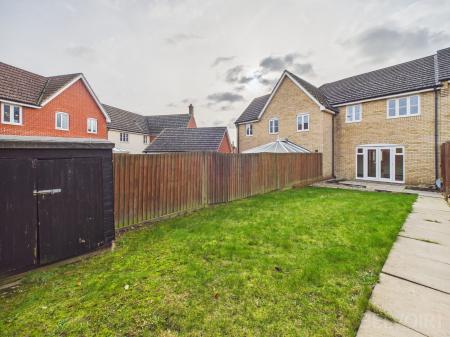 3 bedroom Terraced House to let in Fieldfare Close, Stowmarket, IP14